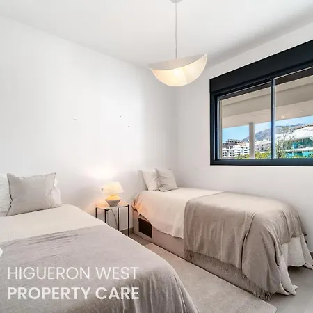 La Luz Del Mar - Seaview Pool Apartment, Fuengirola, Costa Del Sol *