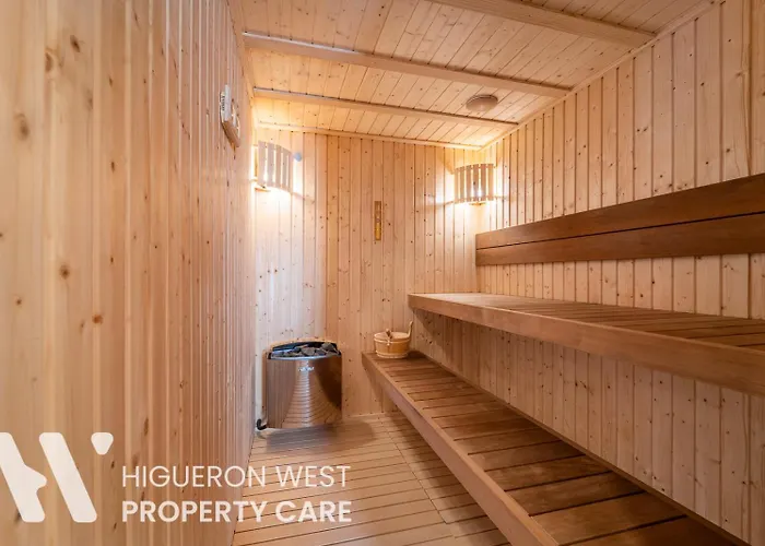 Lejlighed Seaviews Reserve Collection - La Luz Del Mar By Hwpc Fuengirola